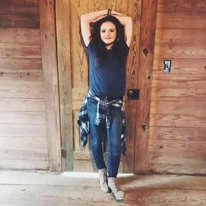 Meet your Posher, Catherine